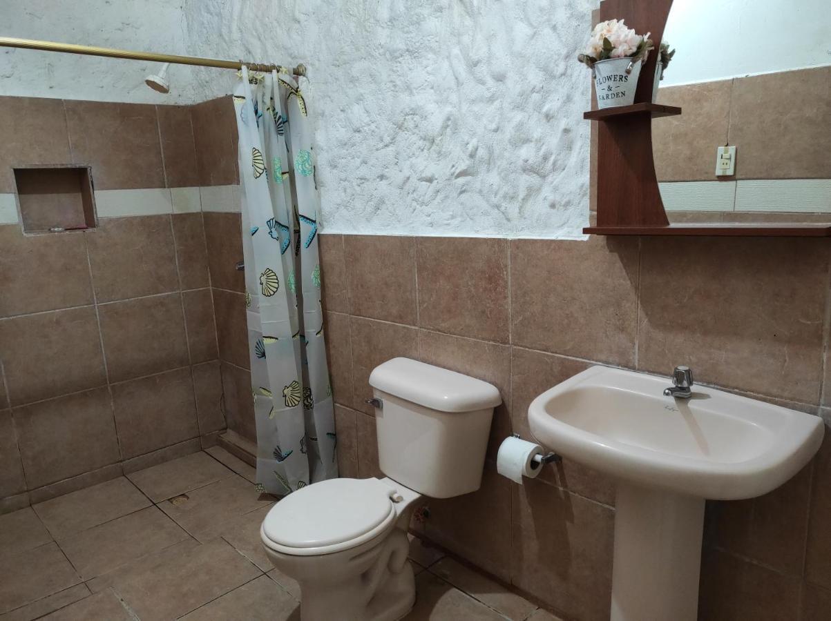 Hotel Caramba Hospedaje Tonsupa Zewnętrze zdjęcie