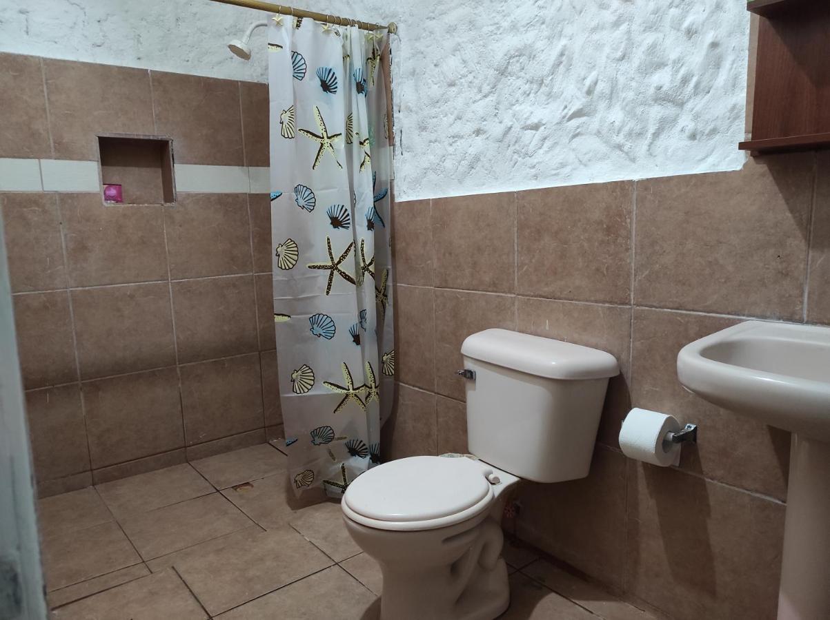 Hotel Caramba Hospedaje Tonsupa Zewnętrze zdjęcie